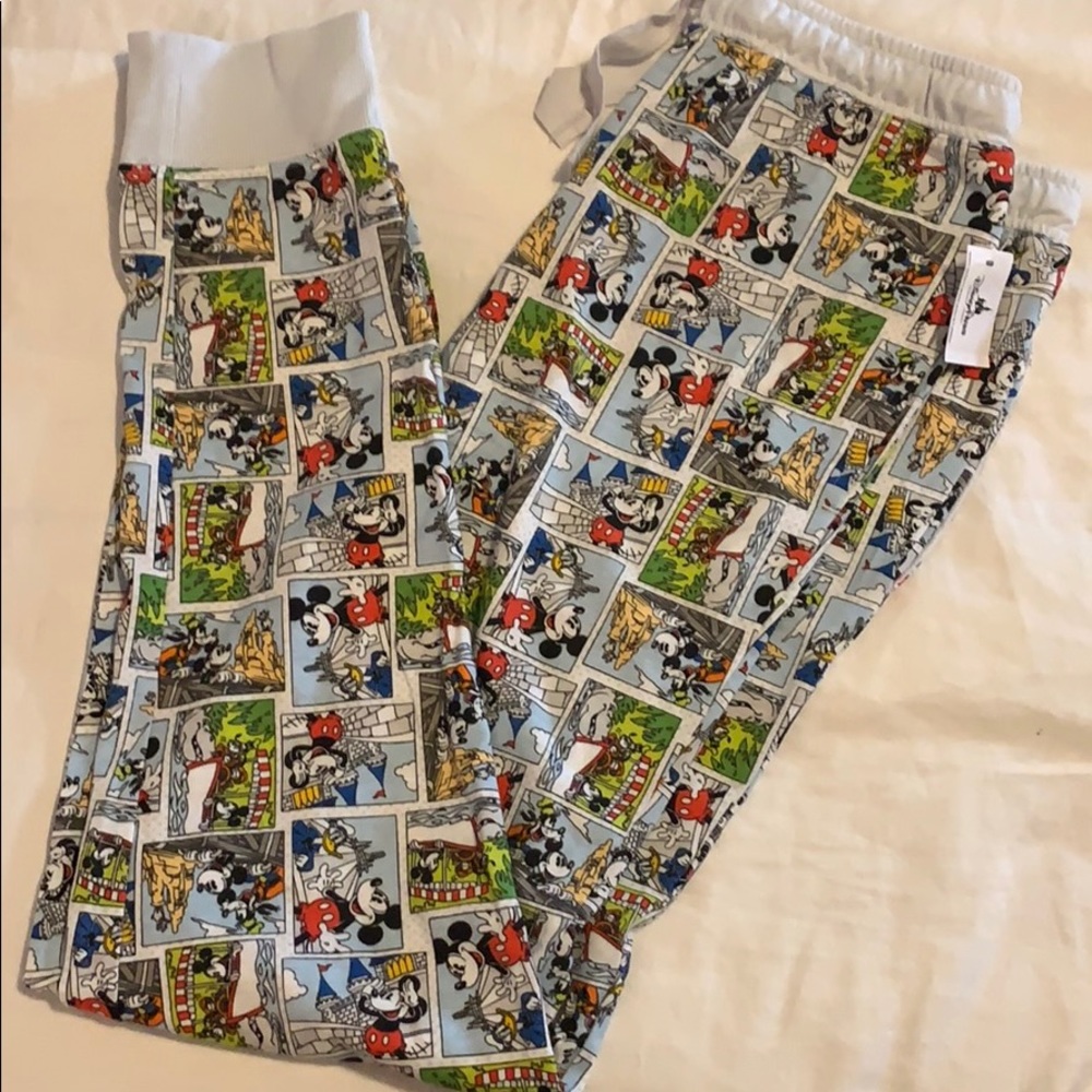 NWT Disney Parks Men’s Pajama Pants Size S